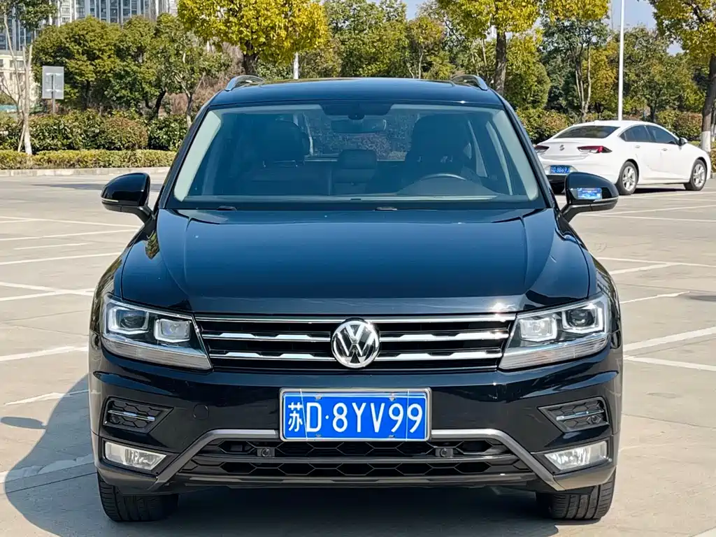 Volkswagen Tiguan L 2019 — фото 1
