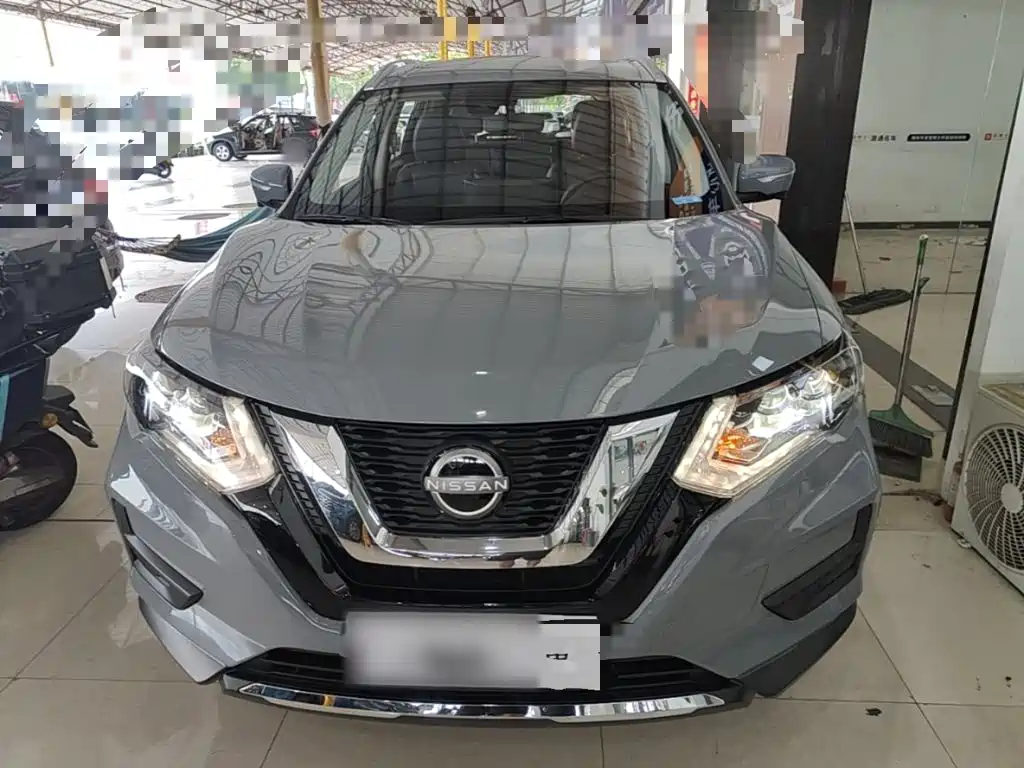 Nissan X-Trail 2025