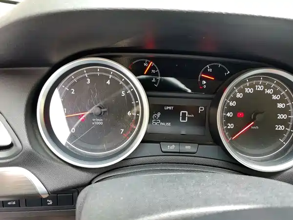 Peugeot 408 2017