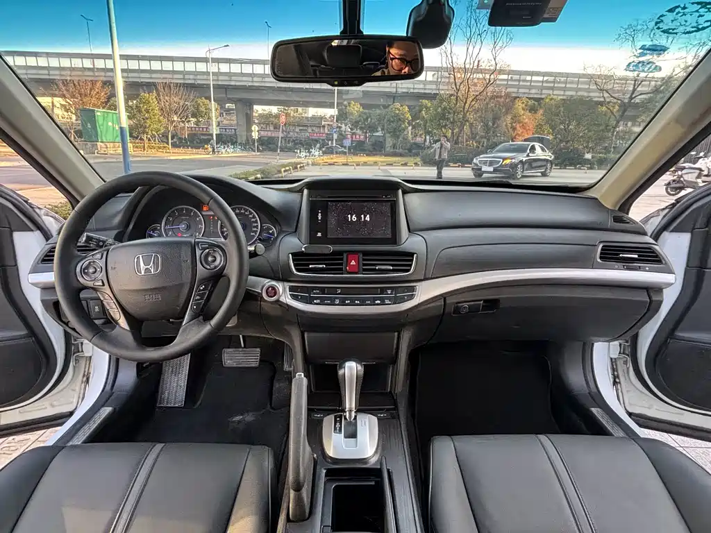 Honda Crosstour 2016 — фото 25