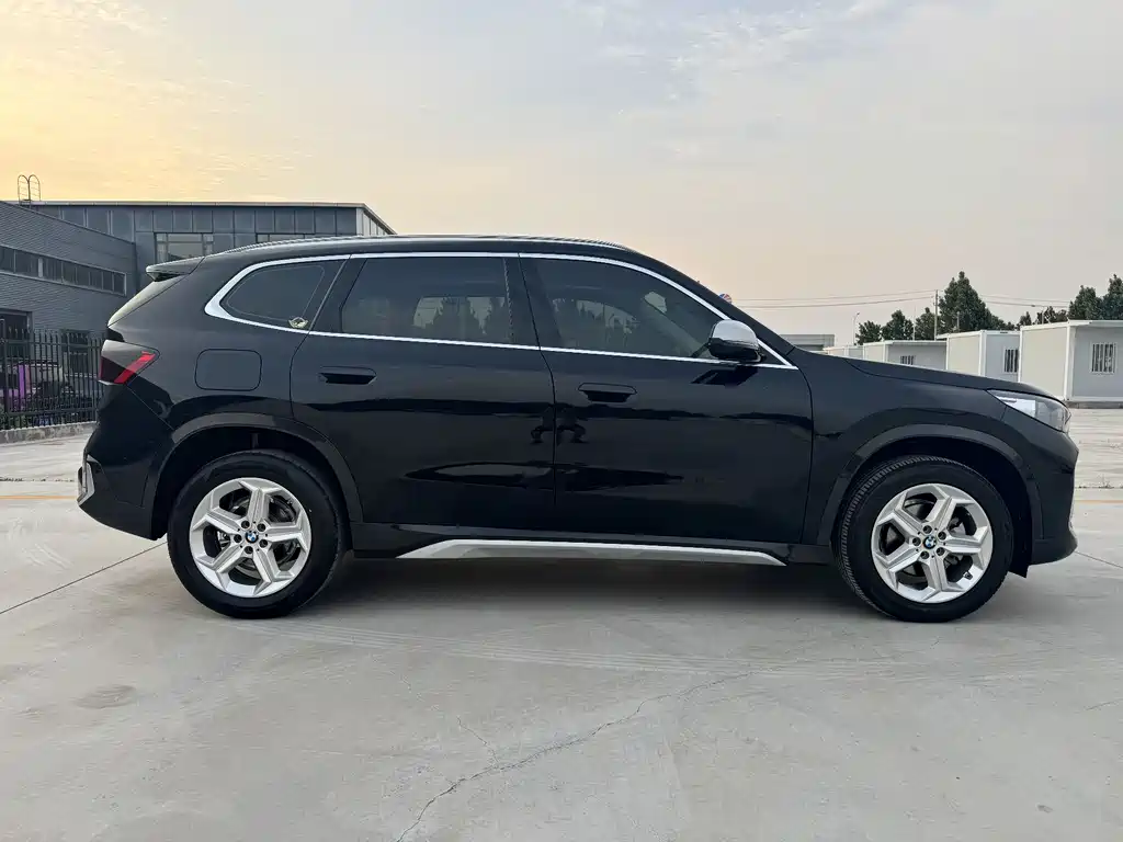 BMW X1 2023 — фото 4