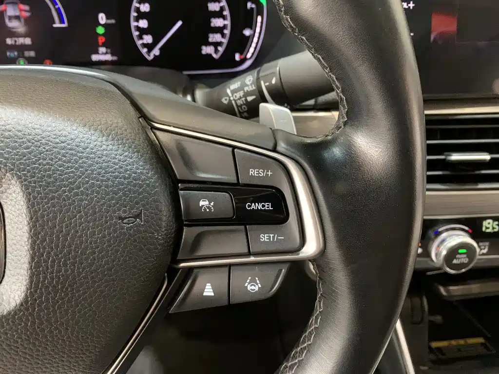 Honda Accord 2022 — фото 26
