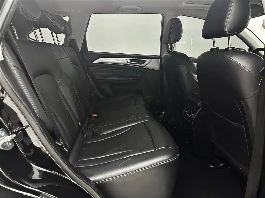 Haval M6 2022 — фото 23