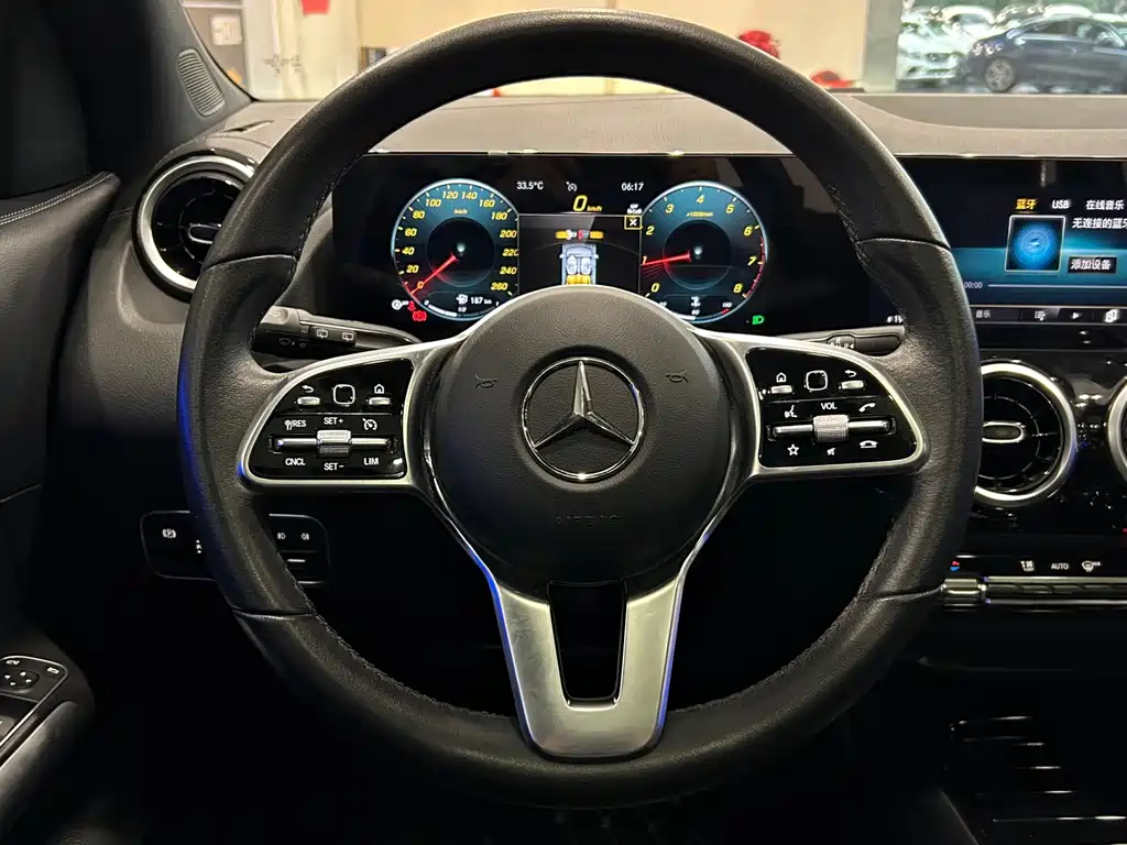 Mercedes-Benz GLA 2023 — фото 14