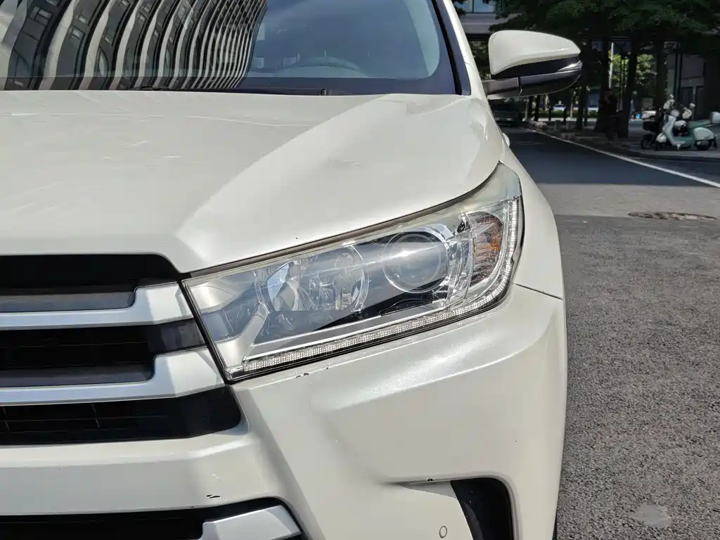 Toyota Highlander 2018 — фото 20