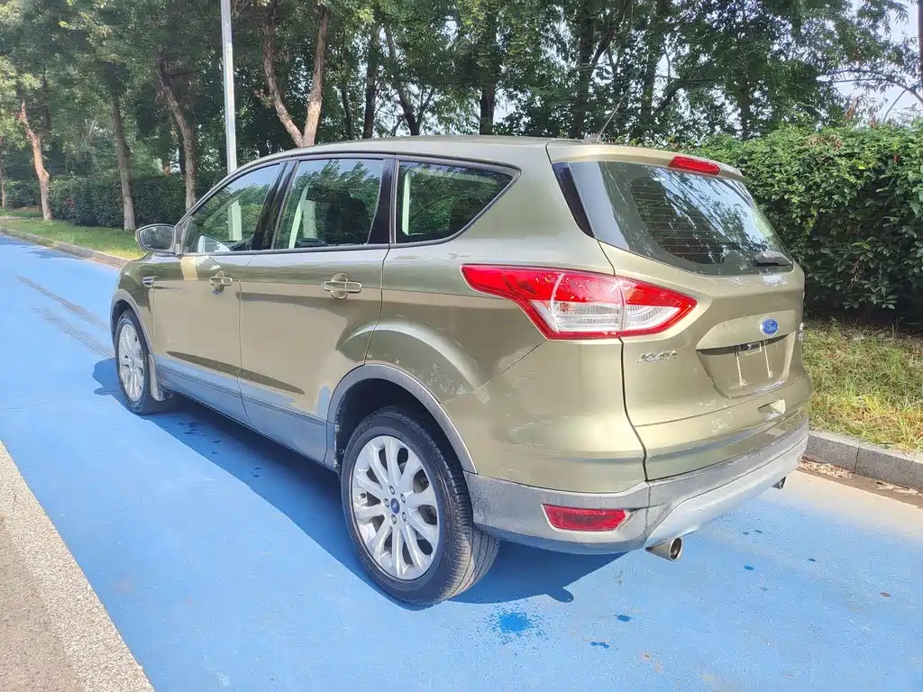 Ford Kuga 2016 — фото 6