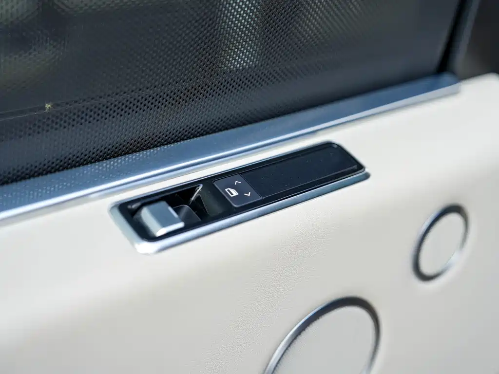Land Rover Range Rover 2018 — фото 21