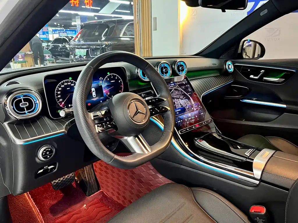 Mercedes-Benz C-Class 2023 — фото 8