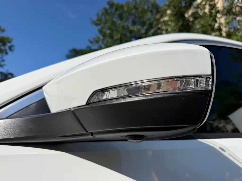 Volkswagen T-Roc 2022 — фото 14