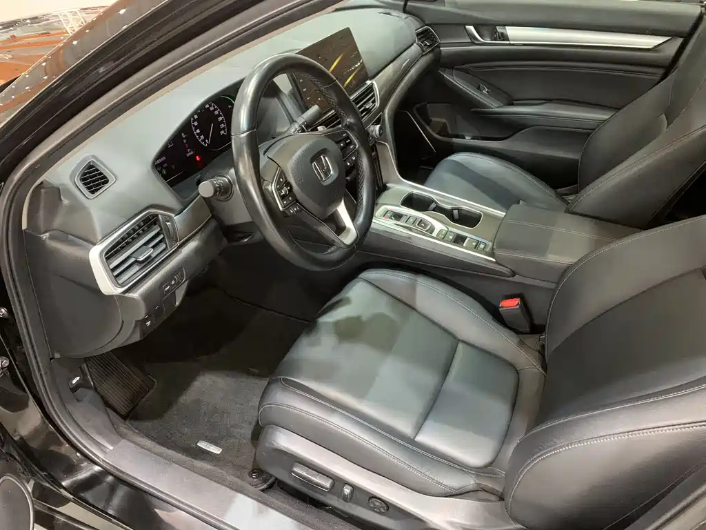 Honda Accord 2022 — фото 20
