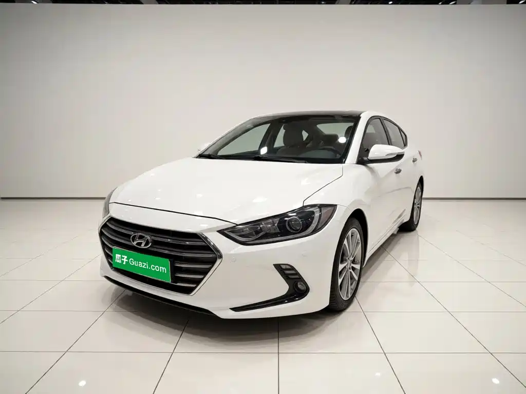 Hyundai Elantra 2018 — фото 2