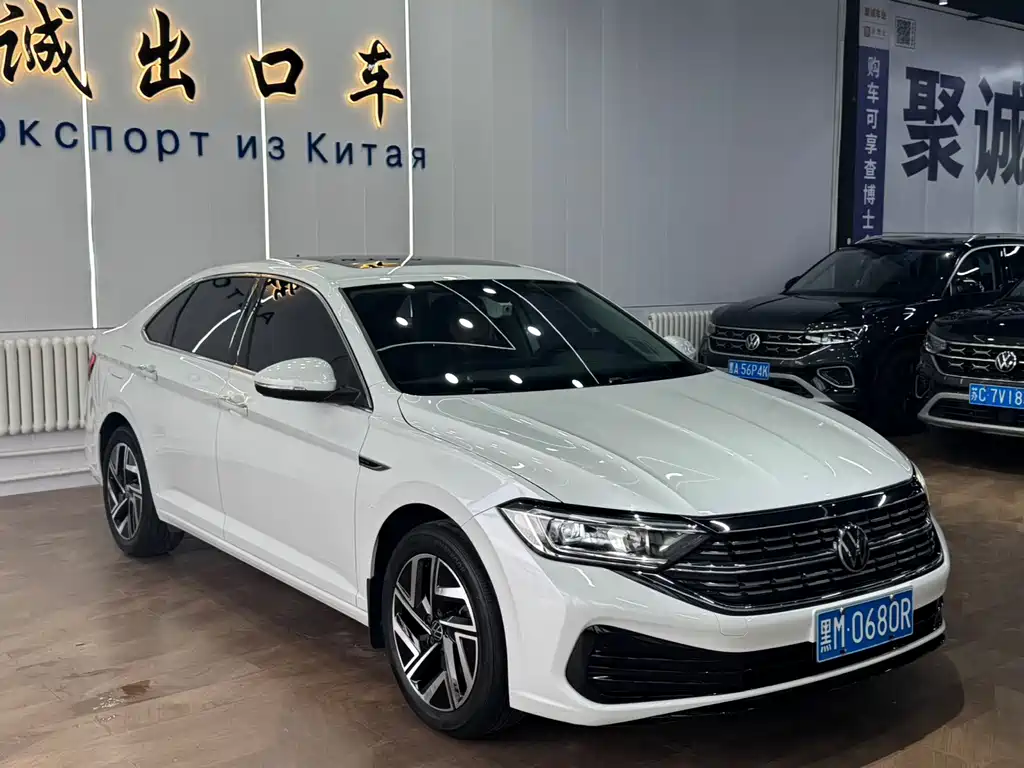 Volkswagen Sagitar 2022