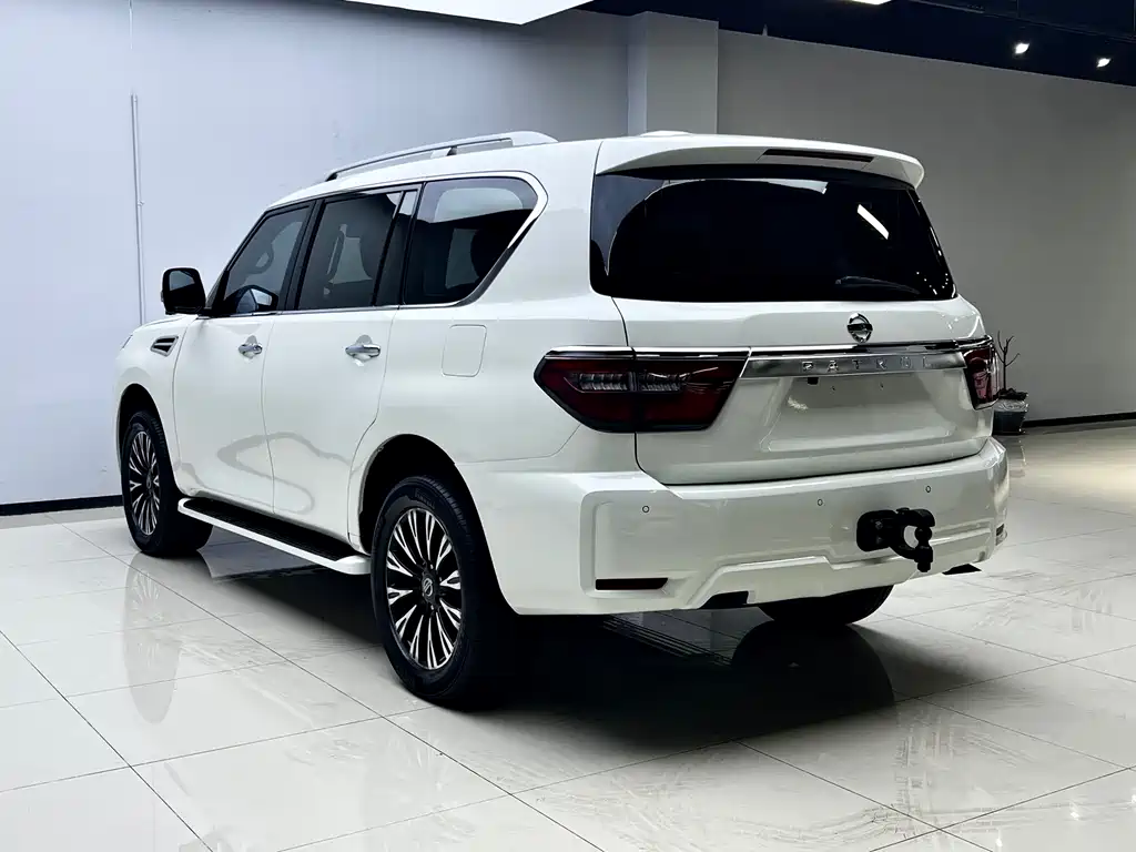 Nissan Patrol 2018 — фото 14