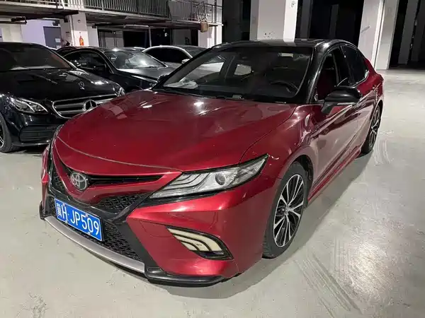 Toyota Camry 2018