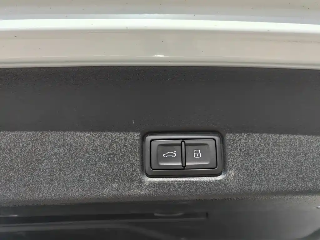 Audi Q6 2026 — фото 18