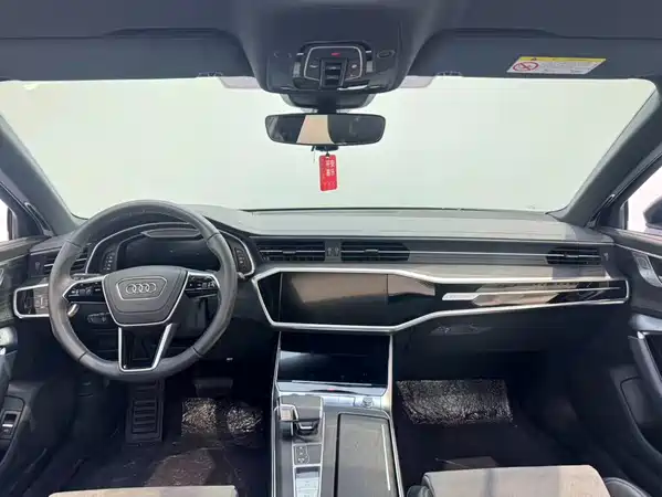 Audi A6L 2025