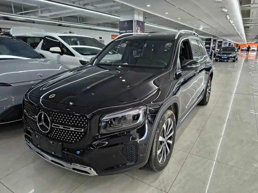 Mercedes-Benz GLB 2025