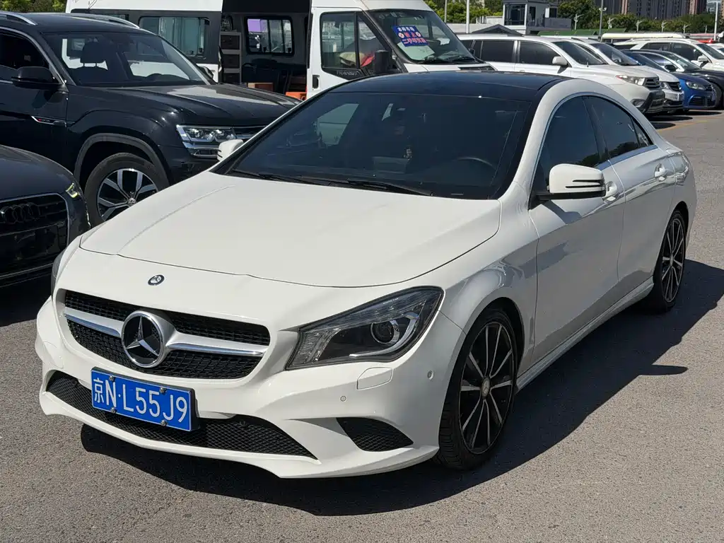 Mercedes-Benz CLA 2015