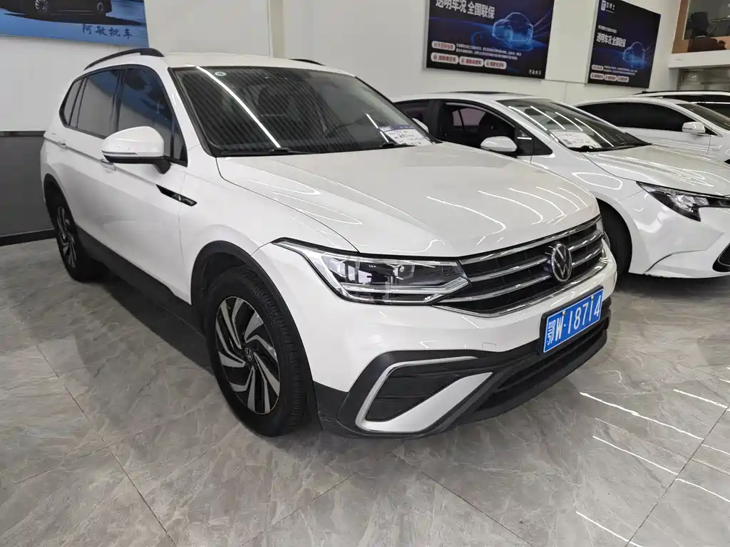 Volkswagen Tiguan L 2022 — фото 3