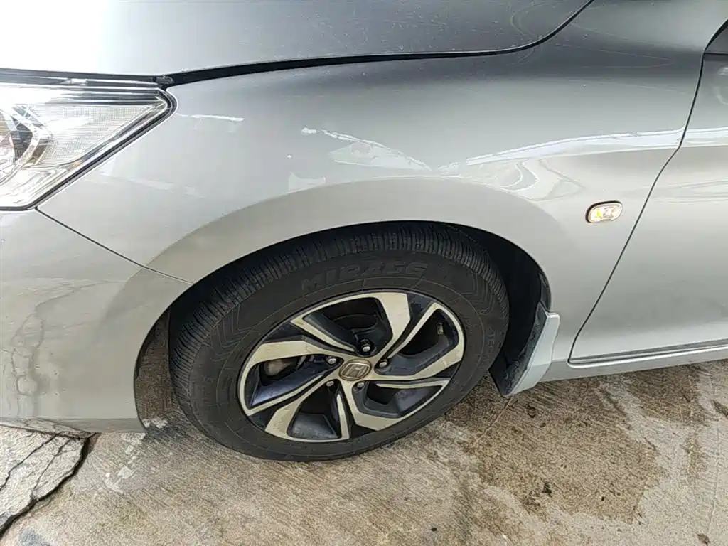 Honda Accord 2017 — фото 23