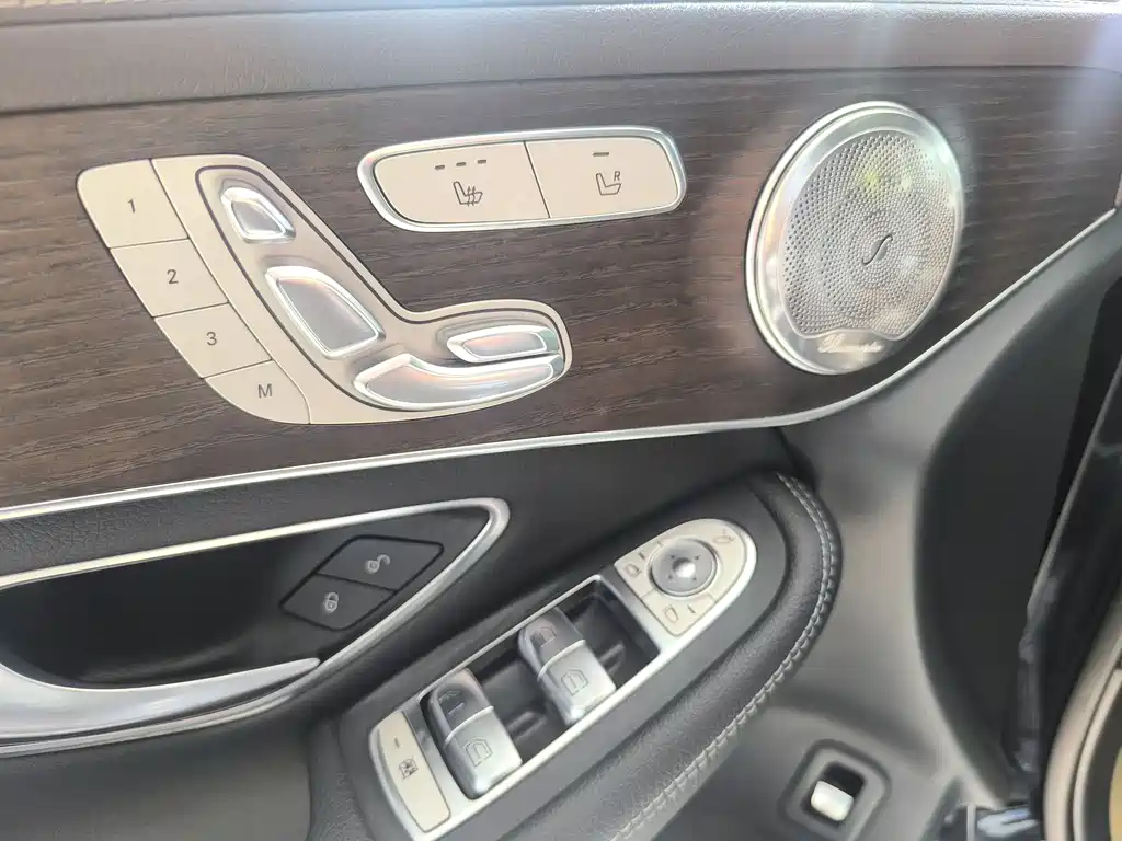 Mercedes-Benz GLC 2021 — фото 16