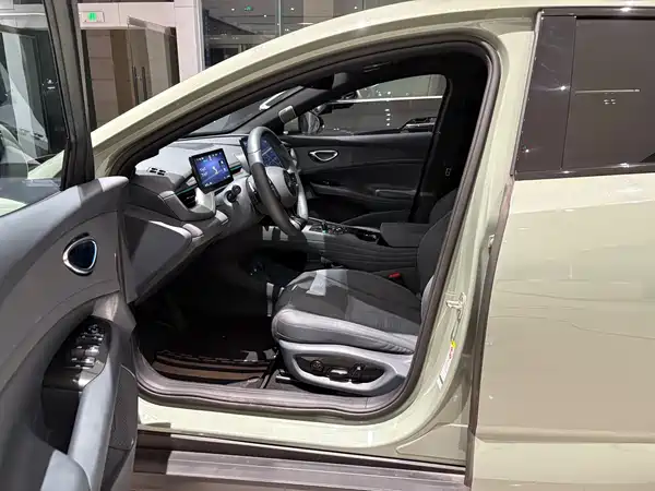 BYD Seal 06GT 2025