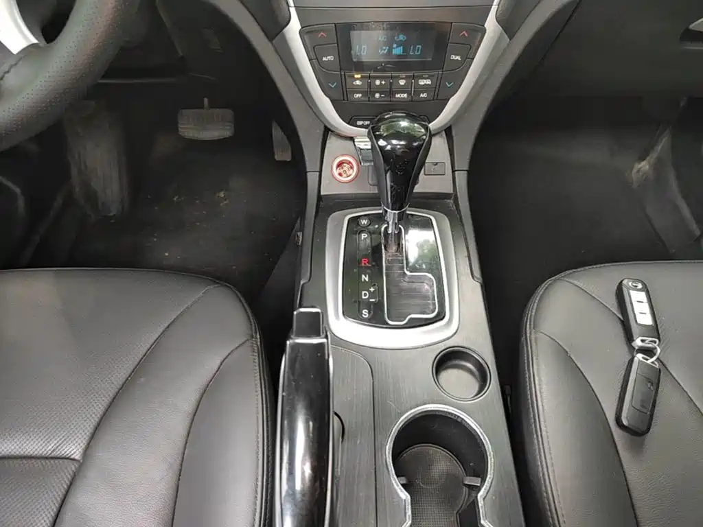 GAC Trumpchi GS5 2014 — фото 14