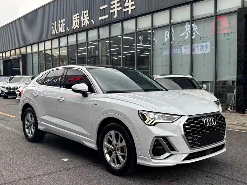 Audi Q3 Sportback 2022 — фото 4