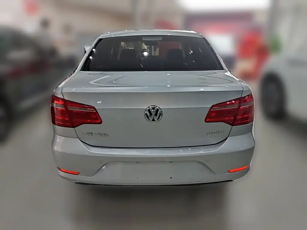 Volkswagen Bora 2015 — фото 10