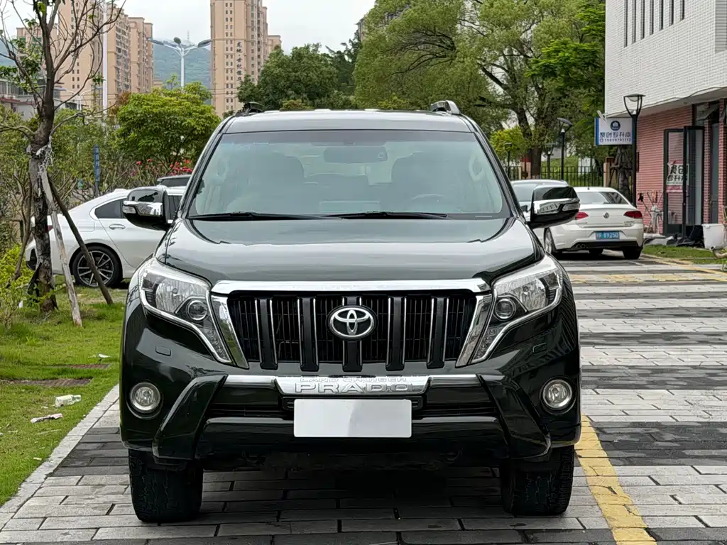 Toyota Prado 2014 — фото 5