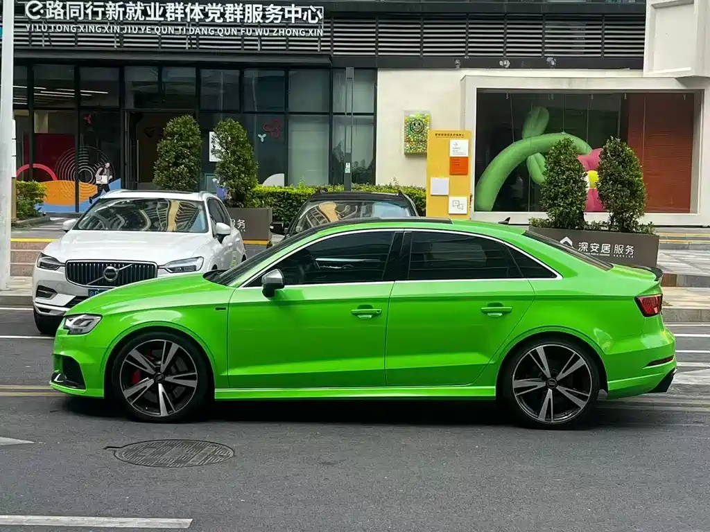 Audi RS 3 2019 — фото 2