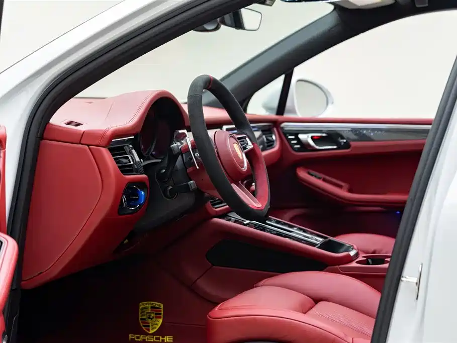 Porsche Macan 2023 — фото 9