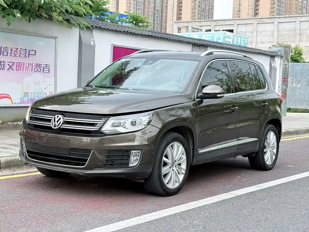 Volkswagen Tiguan 2014 — фото 1