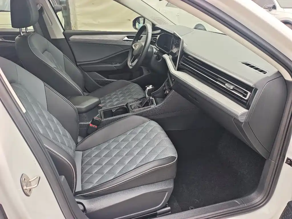 Volkswagen Sagitar 2023