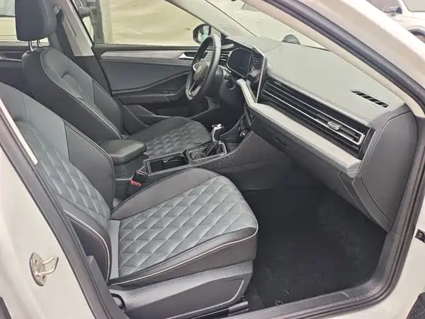 Volkswagen Sagitar 2023