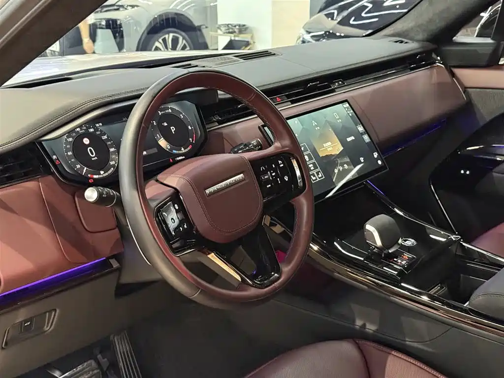 Land Rover Sport 2025 — фото 10