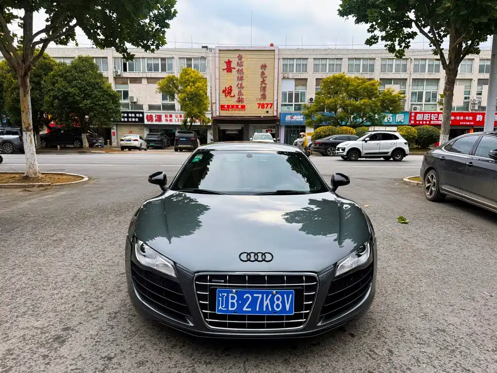 Audi R8 2010