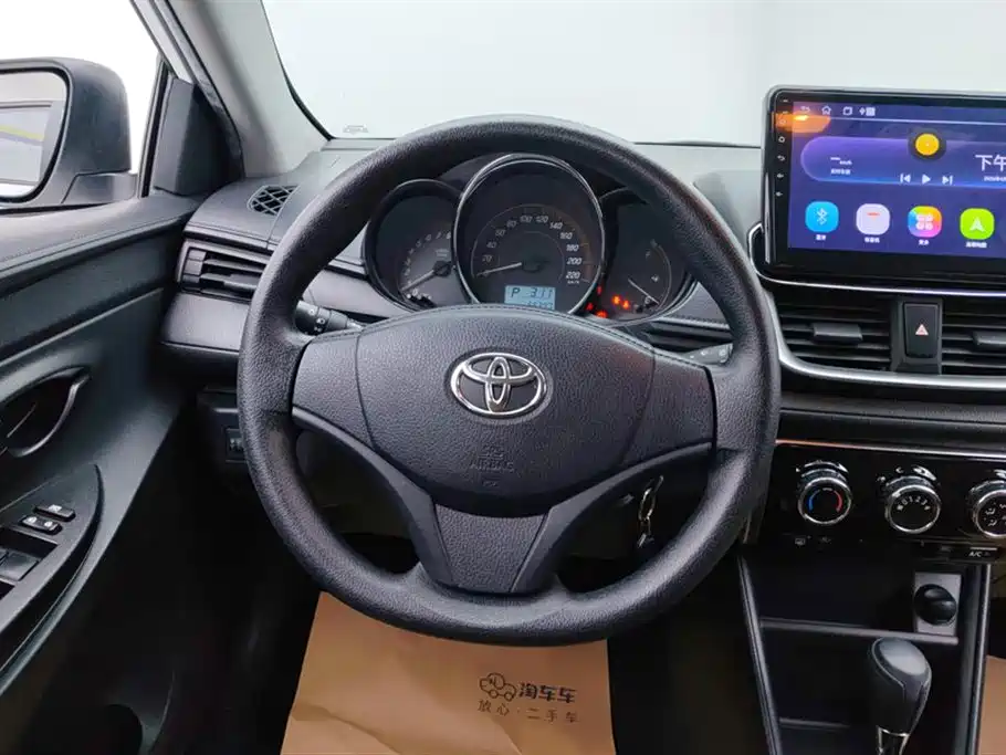 Toyota Yaris L 2020 — фото 15