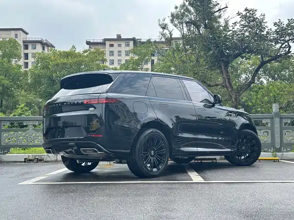 Land Rover Range Rover Sport 2024