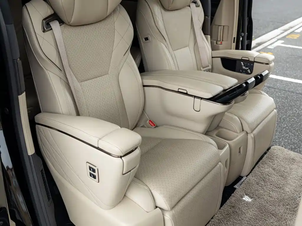 Toyota Alphard 2024 — фото 20