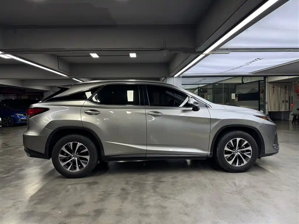 Lexus RX 2021 — фото 7