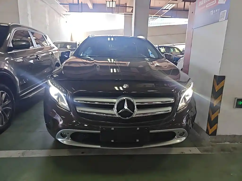 Mercedes-Benz GLA 2016