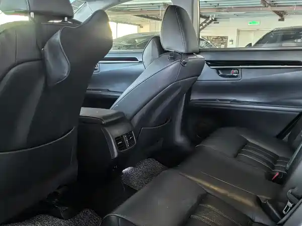 Lexus ES 2017