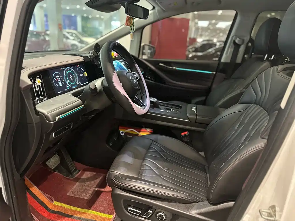 GAC Motor Trumpchi M8 2024 — фото 7