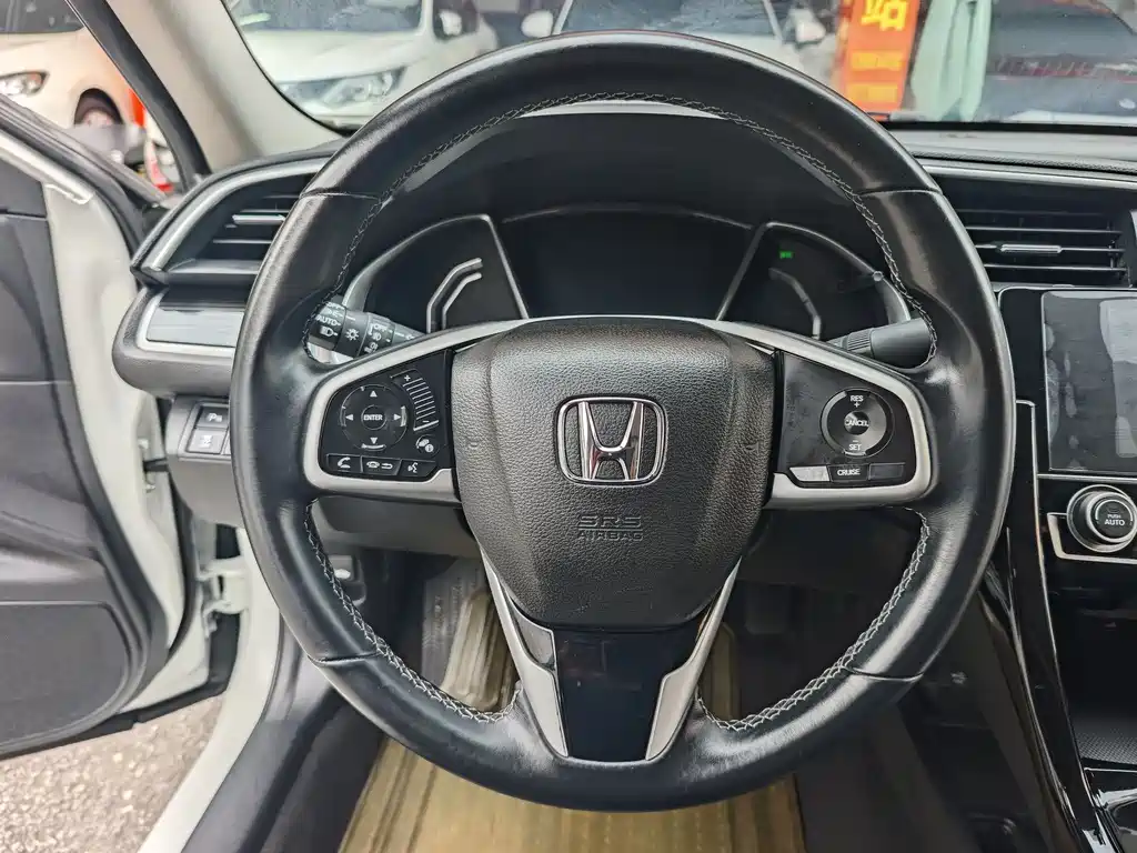 Honda Civic 2017 — фото 15