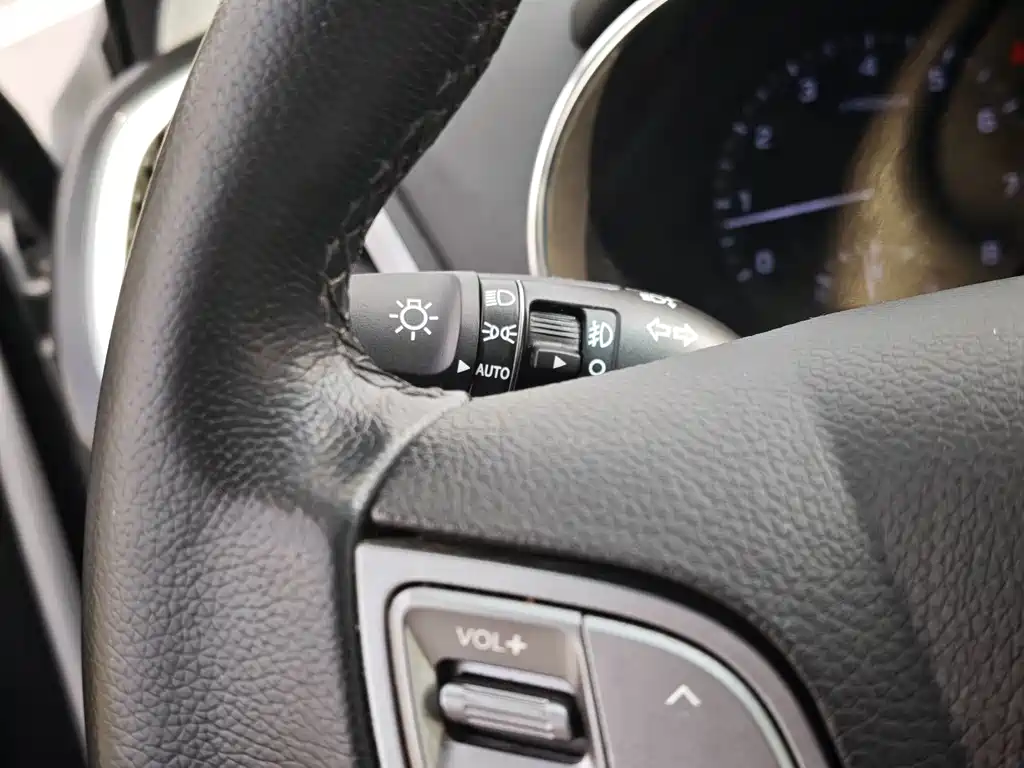 Hyundai Santa Fe 2018 — фото 22