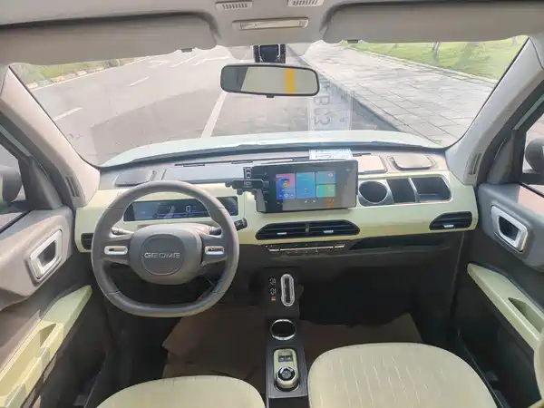 Geely Galaxy Panda 2024
