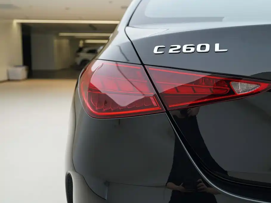 Mercedes-Benz C-Class 2023 — фото 15