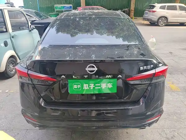 Nissan Teana 2024