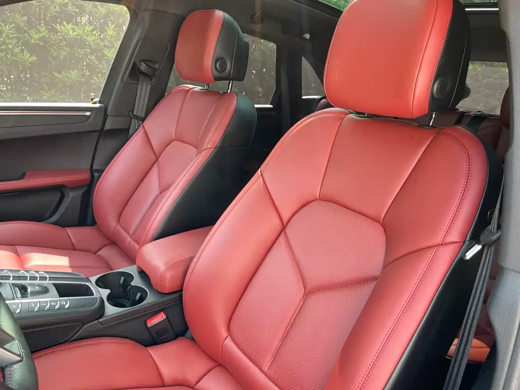 Porsche Macan 2019 — фото 14
